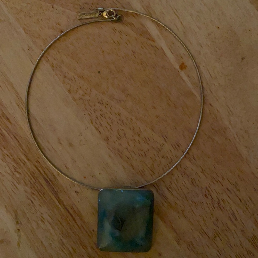 Antique/vintage choker w/square green gemstone 💎